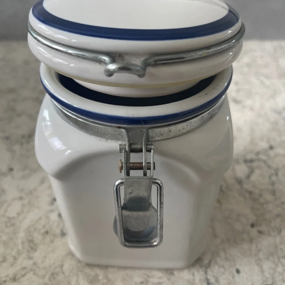 Vintage The Cellar‎ 6 x 4  White Airtight Canister for Federated Dept Stores